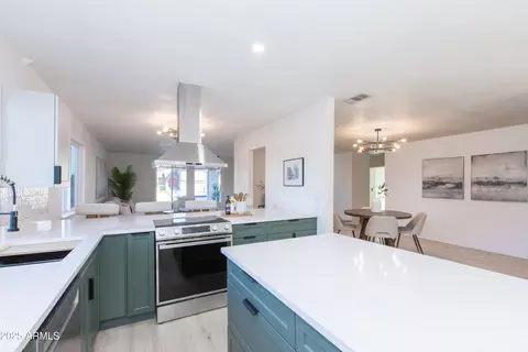 2937 E Garnet Cir, Mesa, AZ 85204 photo 9