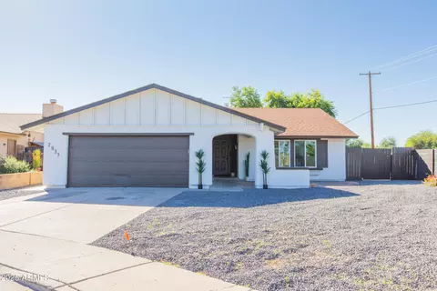 2937 E Garnet Cir, Mesa, AZ 85204