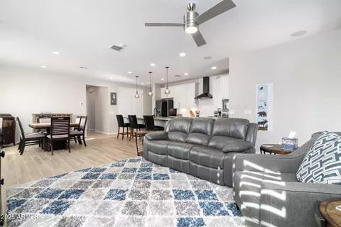12221 E Chiricahua Pl, Gold Canyon, AZ 85118