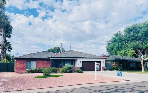 1135 E Lawrence Rd, Phoenix, AZ 85014