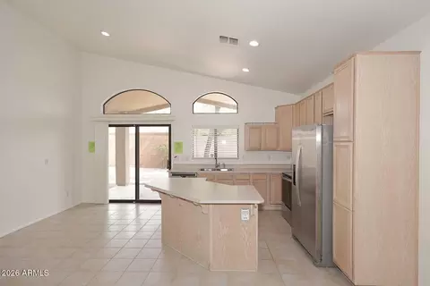 Kitchen - 257 E Ashurst Dr, Phoenix, AZ 85048 photo 2 of 3