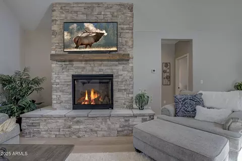 Living - 4016 W Forest Ct, Pine, AZ 85544 photo 3 of 4