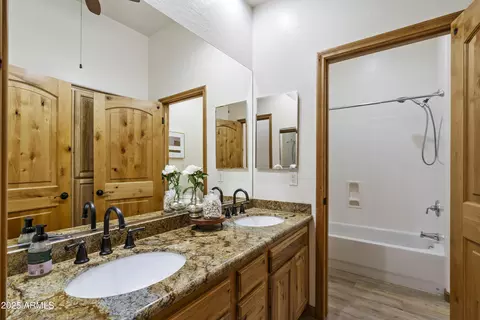 Bath - 2667 E Melrose St, Gilbert, AZ 85297 photo 3 of 3