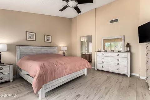 3834 E Goldfinch Gate Ln, Phoenix, AZ 85044 photo 10