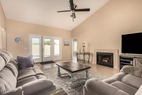 3834 E Goldfinch Gate Ln, Phoenix, AZ 85044 photo 3