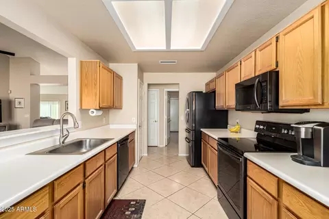 3834 E Goldfinch Gate Ln, Phoenix, AZ 85044 photo 7
