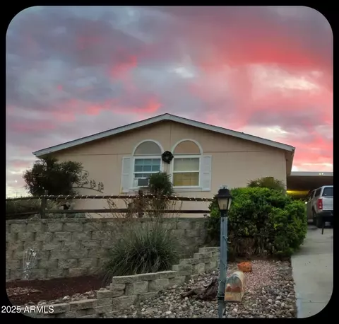 471 W Starlight Dr, Clarkdale, AZ 86324