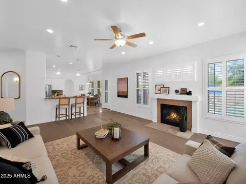 Living - 28 E Joseph Way, Gilbert, AZ 85295 photo 4 of 7
