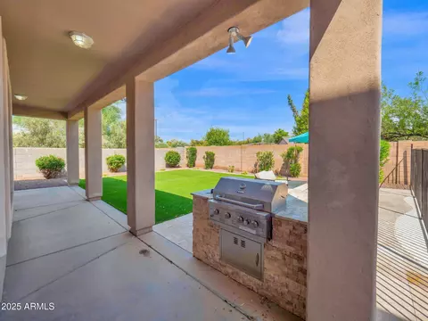 Exterior - 28 E Joseph Way, Gilbert, AZ 85295 photo 8 of 13