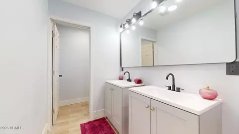 Bath - 1216 N 66th Pl, Mesa, AZ 85205 photo 6 of 11