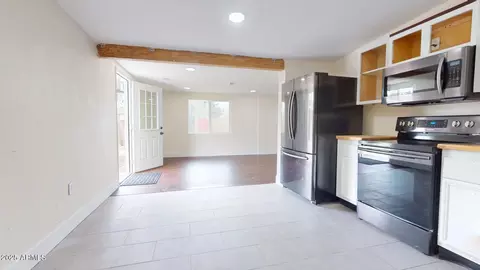 Entry Way - 1216 N 66th Pl, Mesa, AZ 85205 photo 13 of 14