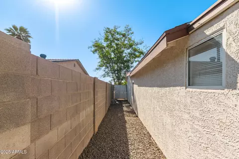 Exterior - 3338 E Virginia Ave, Phoenix, AZ 85008 photo 8 of 8