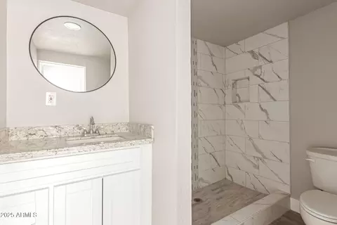 Bath - 3338 E Virginia Ave, Phoenix, AZ 85008 photo 2 of 2