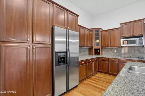 Kitchen - 7325 E Minton Cir, Mesa, AZ 85207 photo 4 of 5