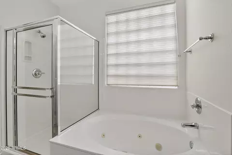 Bath - 7325 E Minton Cir, Mesa, AZ 85207 photo 3 of 6