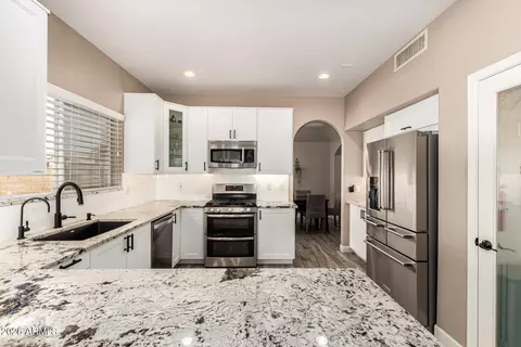 Kitchen - 2516 E Windsong Dr, Phoenix, AZ 85048 photo 1 of 5