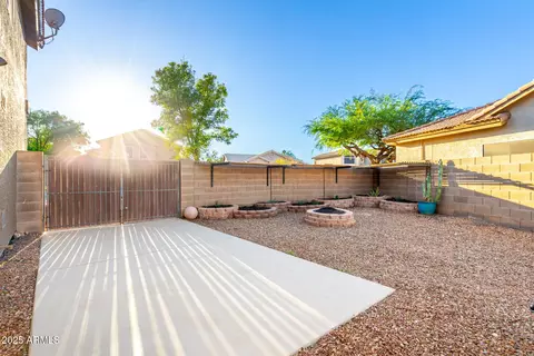 Exterior - 2516 E Windsong Dr, Phoenix, AZ 85048 photo 10 of 17