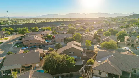 View/Area - 2516 E Windsong Dr, Phoenix, AZ 85048 photo 9 of 24