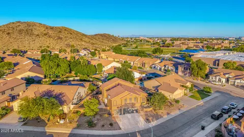 View/Area - 2516 E Windsong Dr, Phoenix, AZ 85048 photo 7 of 24
