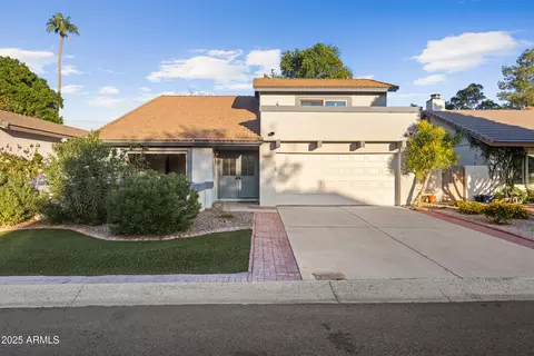 5627 S Crows Nest Rd, Tempe, AZ 85283
