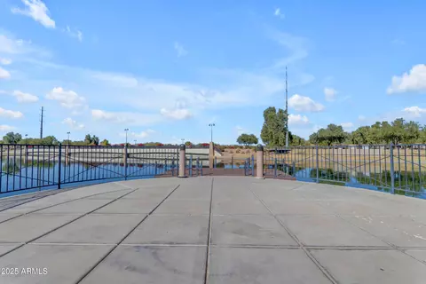 View/Area - 984 E Rojo Way, Gilbert, AZ 85297 photo 8 of 14