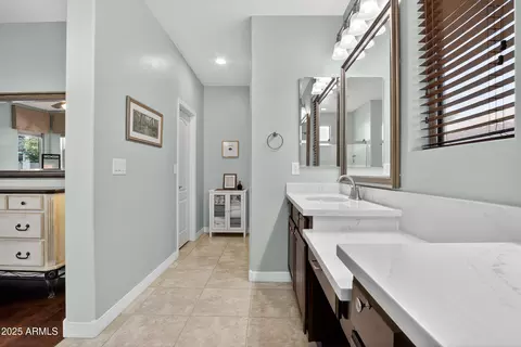 Entry Way - 984 E Rojo Way, Gilbert, AZ 85297 photo 2 of 3