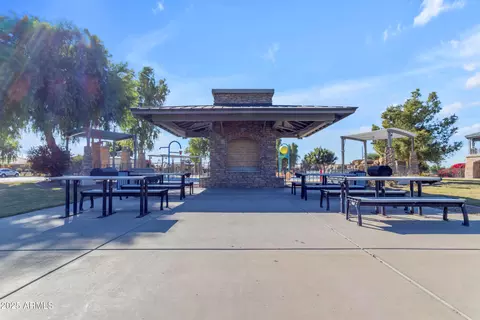 View/Area - 984 E Rojo Way, Gilbert, AZ 85297 photo 9 of 14
