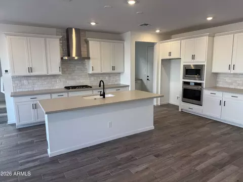 2453 W Maximo Way, Phoenix, AZ 85085 photo 2