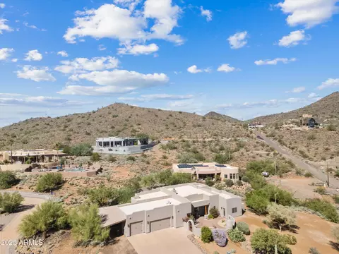 3314 W Here To There Dr, Phoenix, AZ 85086