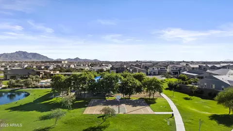 View/Area - 5274 S Cobblestone St, Gilbert, AZ 85298 photo 11 of 13