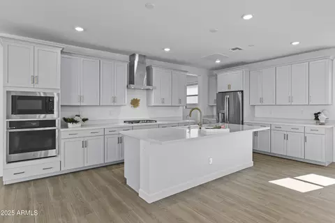 Kitchen - 5274 S Cobblestone St, Gilbert, AZ 85298 photo 1 of 3