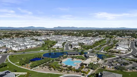 View/Area - 5274 S Cobblestone St, Gilbert, AZ 85298 photo 9 of 13