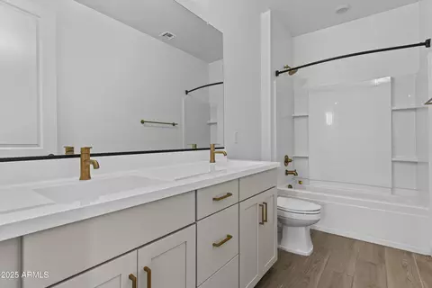 Bath - 5274 S Cobblestone St, Gilbert, AZ 85298 photo 6 of 6
