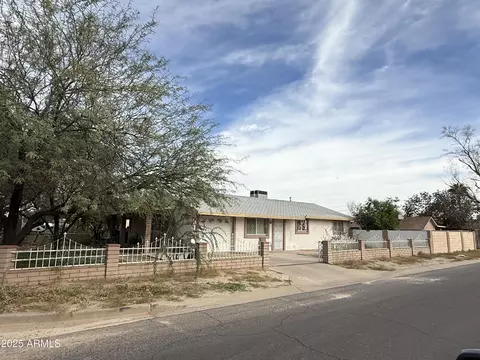 8447 S 8th Pl, Phoenix, AZ 85042