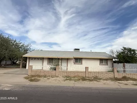 8447 S 8th Pl, Phoenix, AZ 85042 photo 5