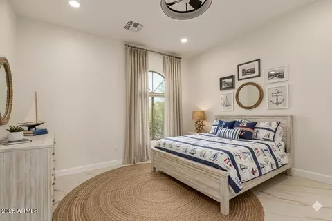 Bedroom - 3733 E Adobe Dr, Phoenix, AZ 85050 photo 3 of 5