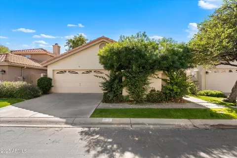 61 E Dawn Dr, Tempe, AZ 85284