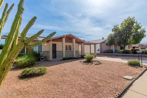 Exterior - 2145 E Betty Elyse Ln, Phoenix, AZ 85022 photo 1 of 4