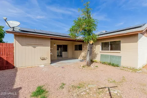 Exterior - 2145 E Betty Elyse Ln, Phoenix, AZ 85022 photo 4 of 4