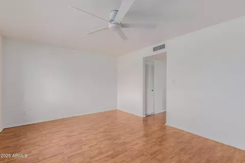 Living - 2145 E Betty Elyse Ln, Phoenix, AZ 85022 photo 2 of 3