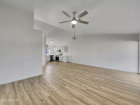 Living - 690 E Osage Ave, Apache Junction, AZ 85119 photo 3 of 4