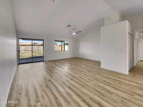 Living - 690 E Osage Ave, Apache Junction, AZ 85119 photo 1 of 4