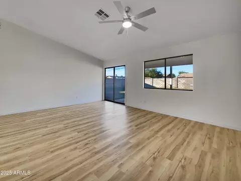 Living - 690 E Osage Ave, Apache Junction, AZ 85119 photo 4 of 4
