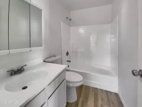 Bath - 690 E Osage Ave, Apache Junction, AZ 85119 photo 2 of 2