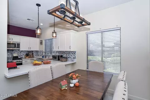 Dining - 4026 E Melinda Ln, Phoenix, AZ 85050 photo 1 of 1
