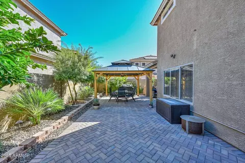 Exterior - 4026 E Melinda Ln, Phoenix, AZ 85050 photo 2 of 8
