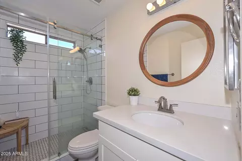 Bath - 4026 E Melinda Ln, Phoenix, AZ 85050 photo 5 of 5