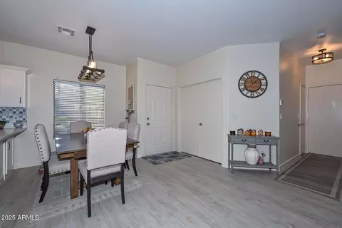 Entry Way - 4026 E Melinda Ln, Phoenix, AZ 85050 photo 1 of 2