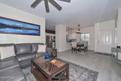 Living - 4026 E Melinda Ln, Phoenix, AZ 85050 photo 1 of 2