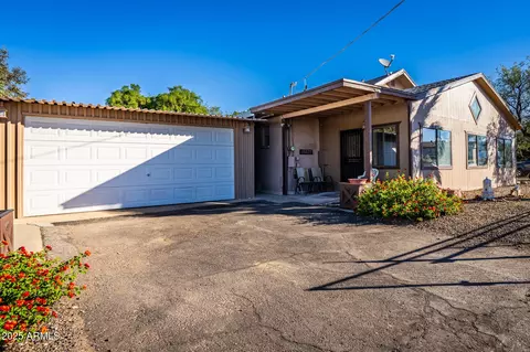 18870 E Mechling Dr, Black Canyon City, AZ 85324